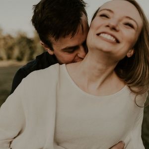 Meet your Posher, Dania